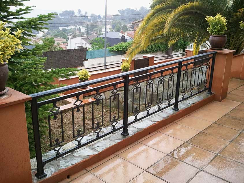Introducir 101+ images barandales de aluminio para terrazas - Viaterra.mx